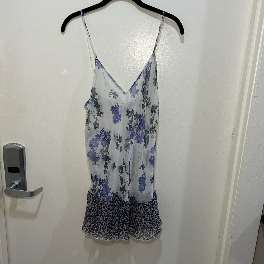 Victoria’s Secret White, Gray & Blue Floral Slip Size Medium
